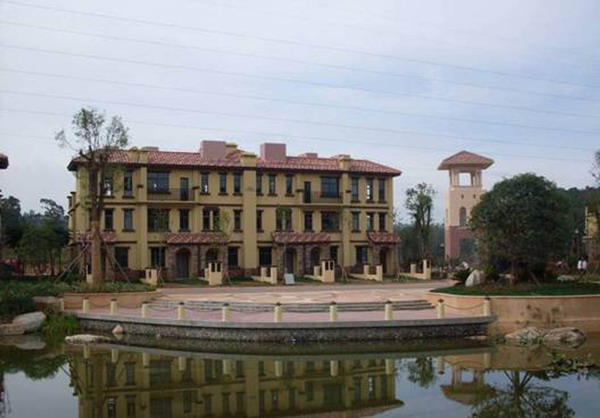 世紀(jì)天樂房地產(chǎn)開發(fā)有限公司安寧溫泉山谷項(xiàng)目40萬㎡