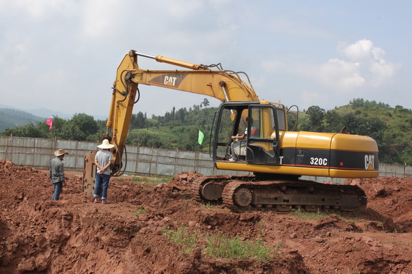 昆明軍民結(jié)合和信息化產(chǎn)業(yè)基地生物醫(yī)藥園區(qū)A區(qū)（一期）工程開工