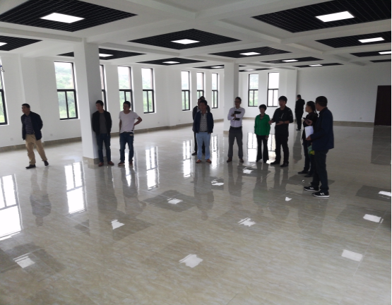 冊(cè)峨村委會(huì)辦公區(qū)及餐廳裝修工程項(xiàng)目順利通過(guò) 竣工驗(yàn)收