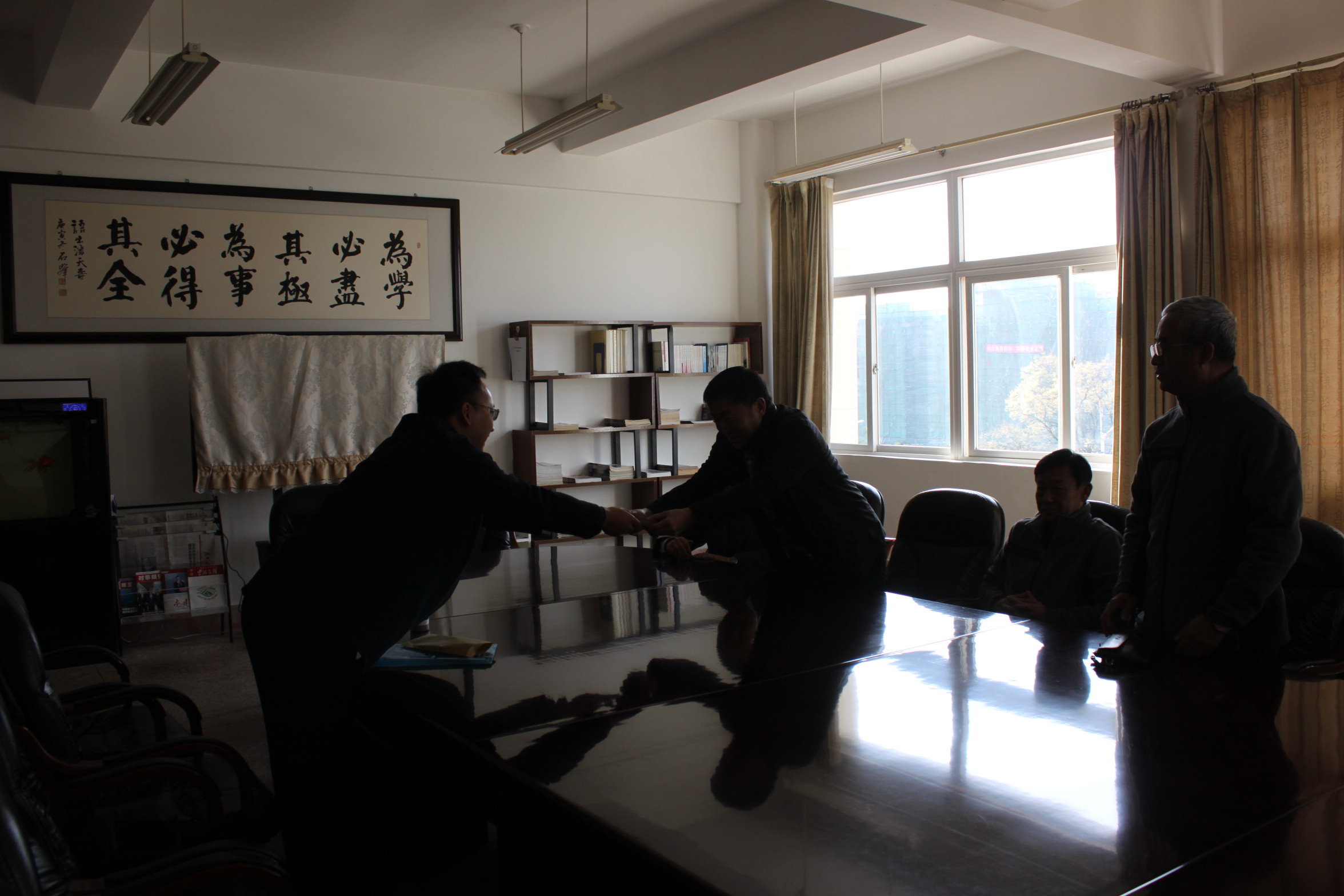 公司對(duì)安寧中學(xué)、祿脿中學(xué)進(jìn)行2019年度愛心助學(xué)捐贈(zèng)