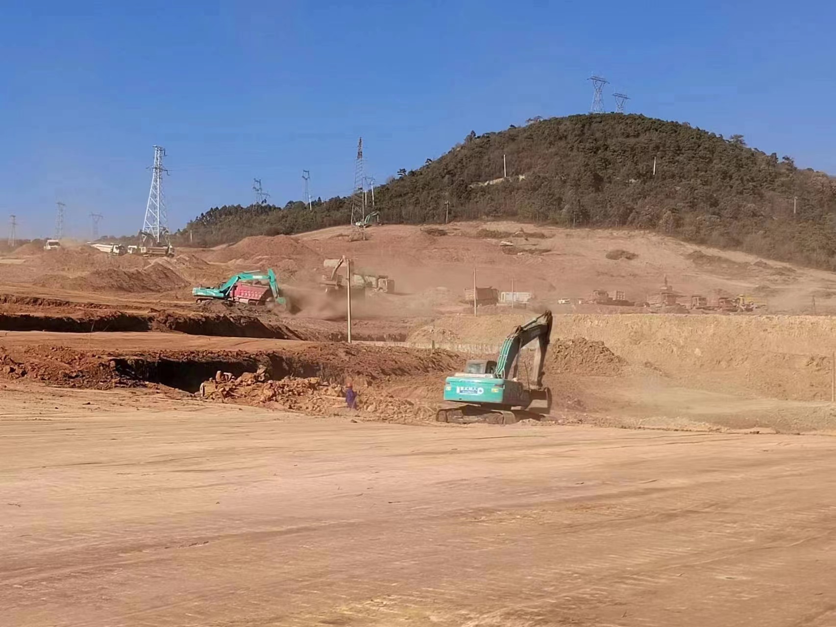 云南安寧產(chǎn)業(yè)園區(qū)(安寧片區(qū))祿裱化工園區(qū)(地塊一) 場(chǎng)地平整項(xiàng)目