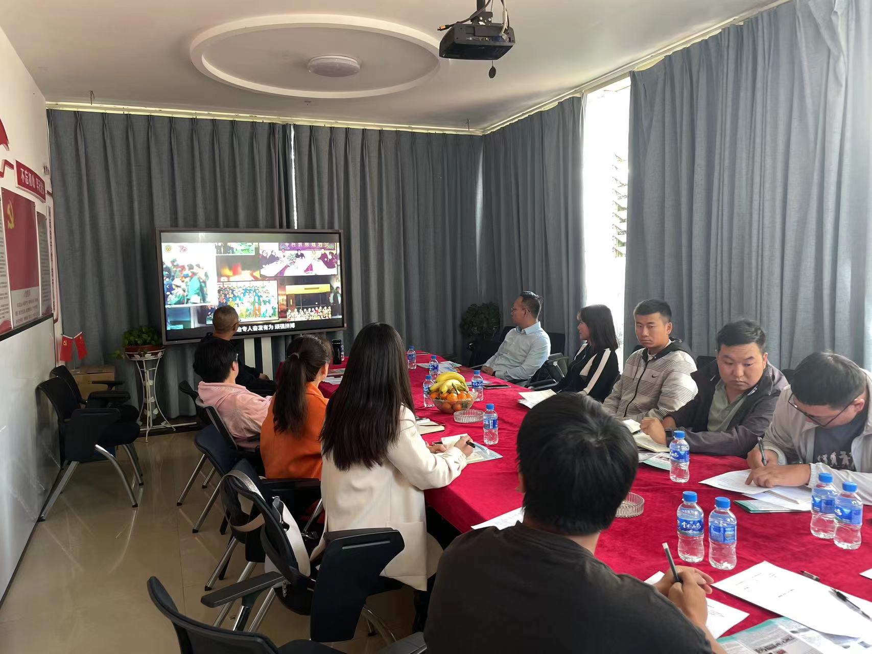 校友情濃再聚首，同心共筑新篇章 ——昆明冶金高等?？茖W(xué)校領(lǐng)導(dǎo)蒞臨我公司慰問(wèn)各級(jí)校友